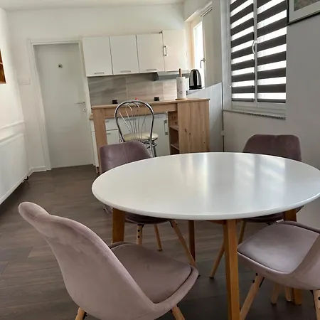 Apartamento Prenociste Simic Slavonski Brod Exterior foto