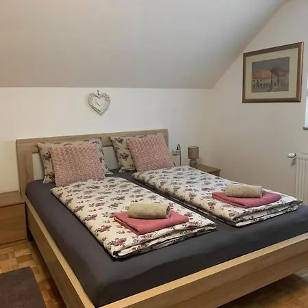 Apartamento Prenociste Simic Slavonski Brod Exterior foto