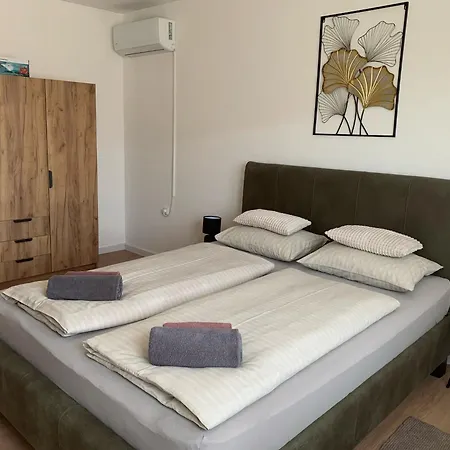 Apartamento Prenociste Simic Slavonski Brod Exterior foto